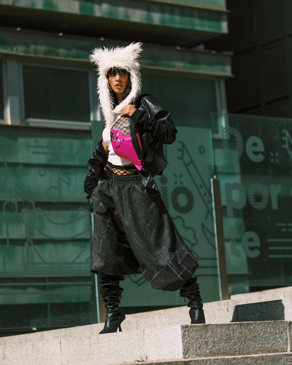 GUMDROP MONEY BEAR SHARK SAVVY CROSSBODY