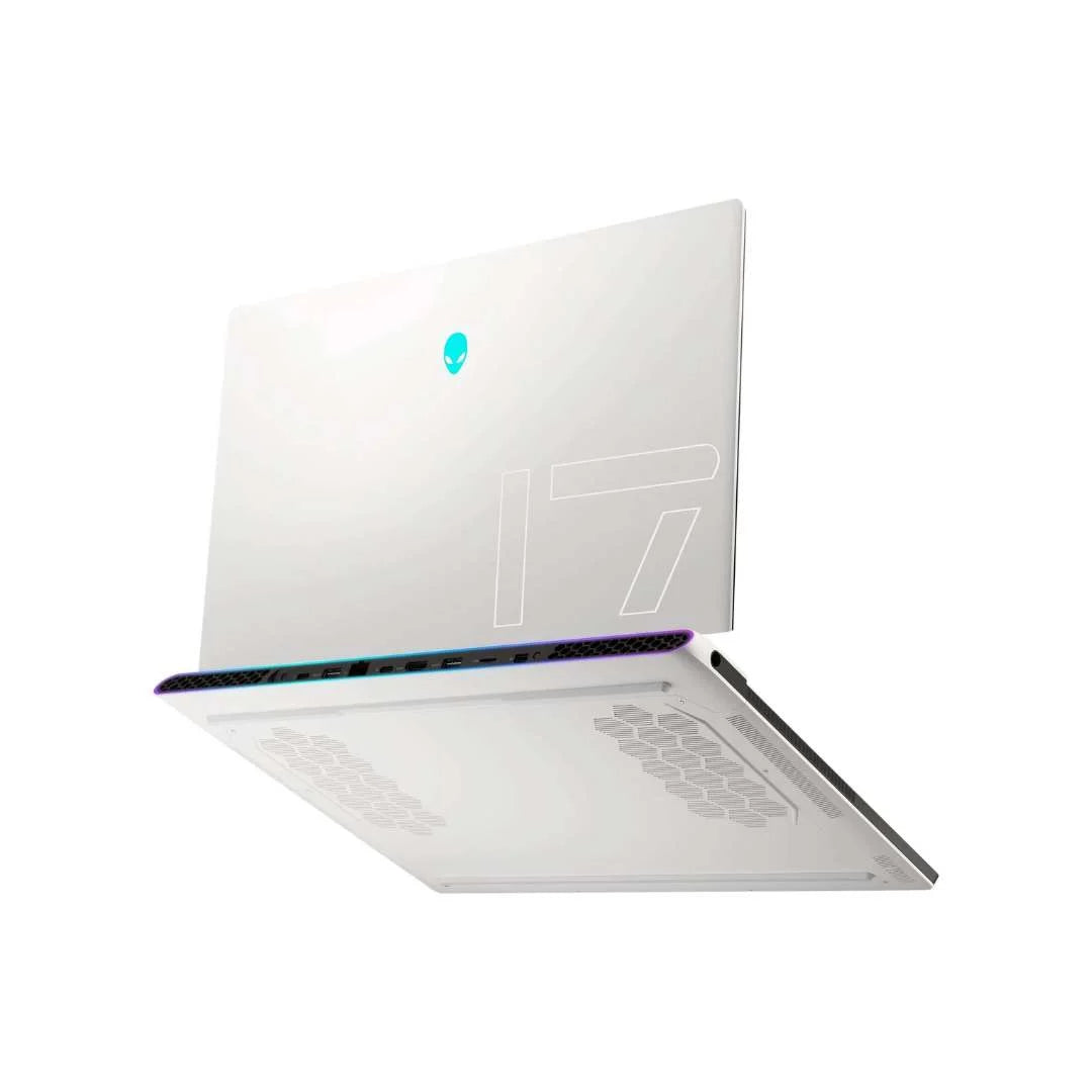 Alienware x17 R1 ? 17.3" FHD ? Intel Core i7-11800H ? 16GB RAM ? NVIDIA GeForce RTX 3070 ? 2TB SSD + 256GB SSD ? Lunar Light