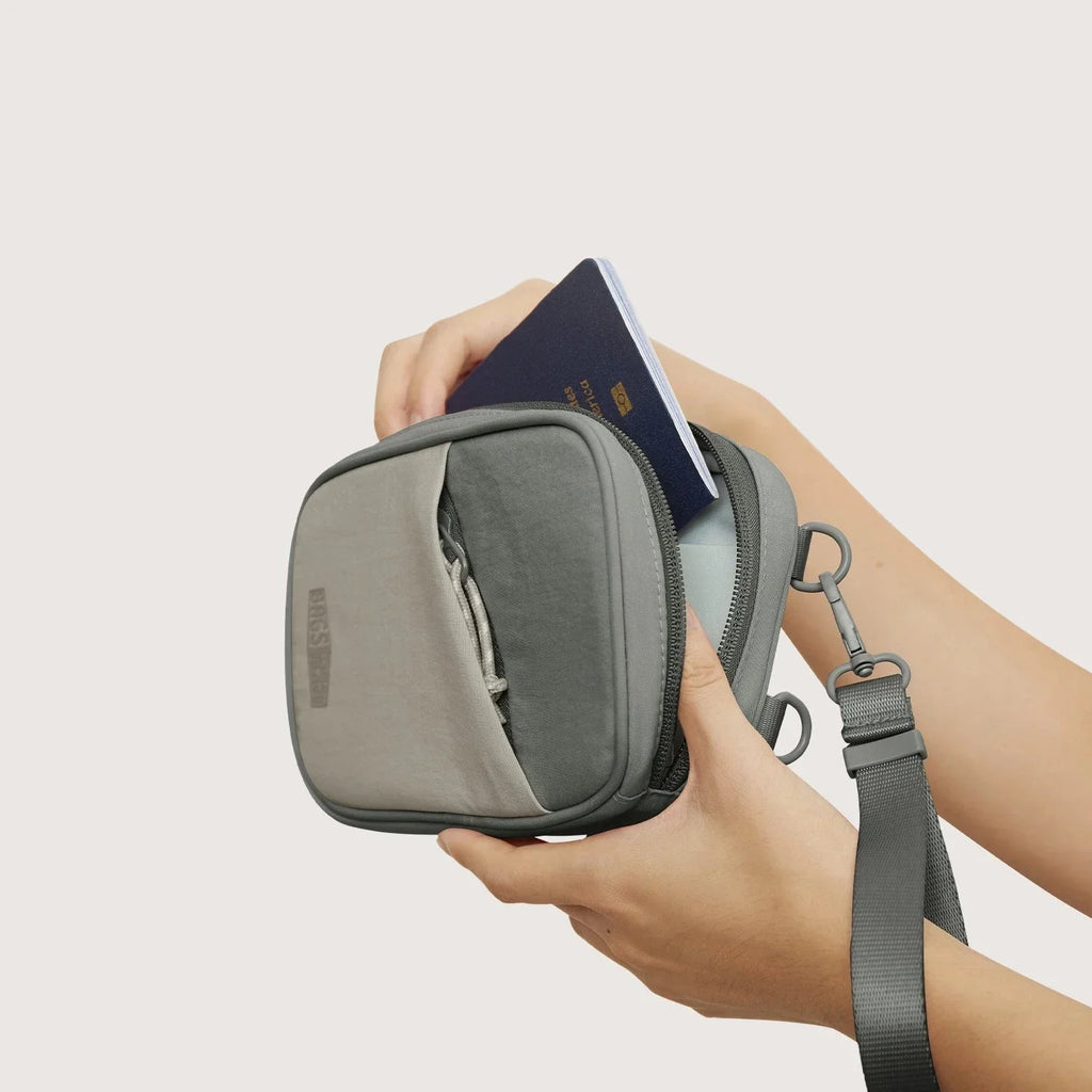 (FREE GIFT)Crush Passport Holder