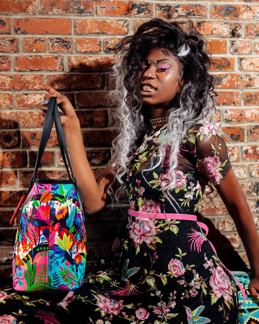 AVANT GARDEN TOTE